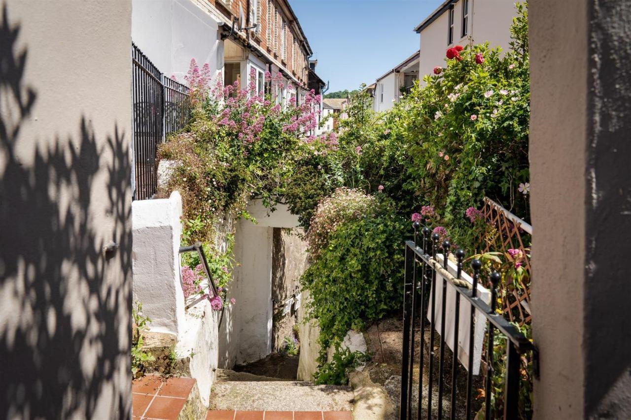 Gulls Rest - Charming Cottage In The Heart Of Historic Dartmouth Exterior photo